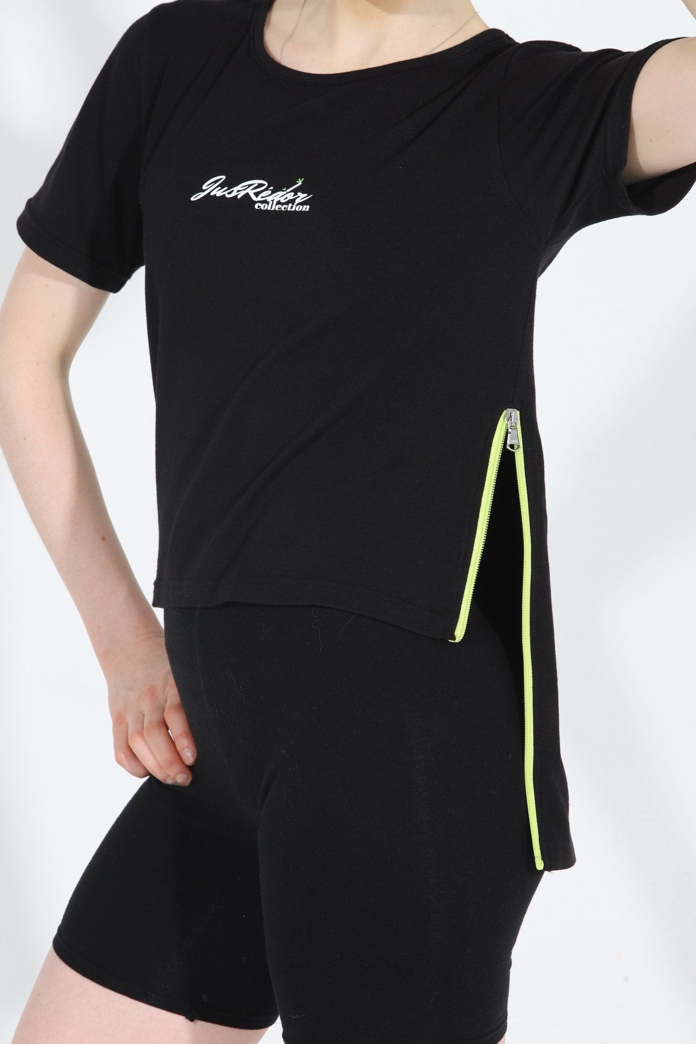 Close up of JusRedor Bamboo Athleisure Premium Tee radiant zip